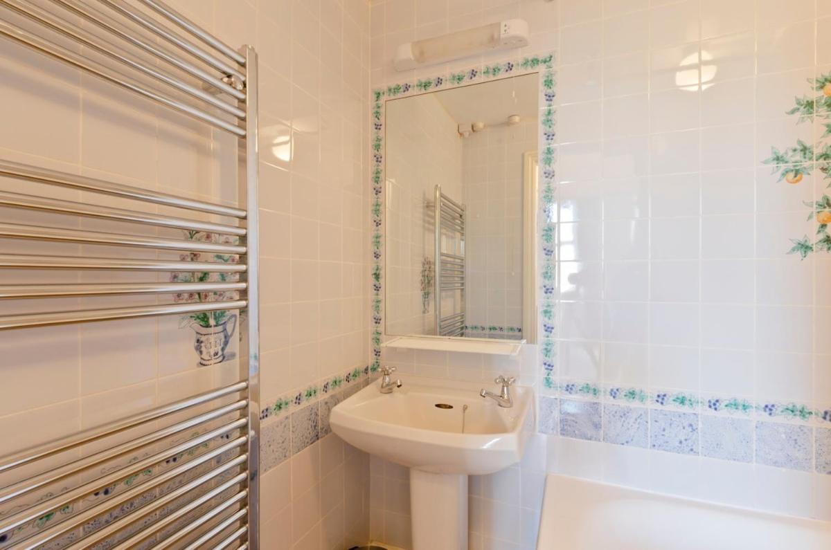 Notting Hill Charm -Sleeps 5 - Urban Retreat Apartment London Ngoại thất bức ảnh